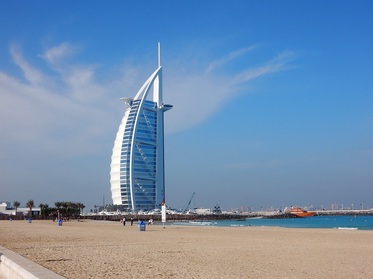 dubai-1570042_1280-3.jpg